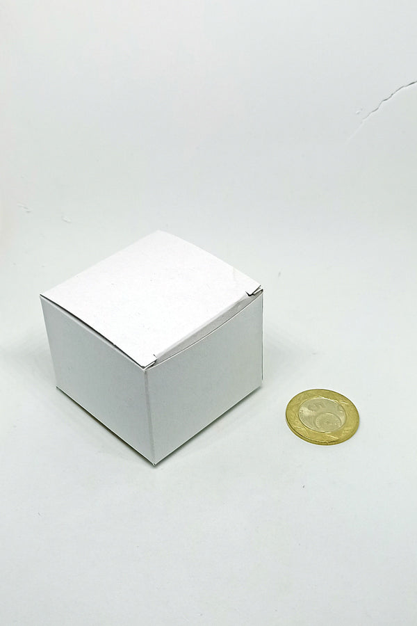 White Paper Box Gift Mini Jar Spice Oil Cosmetics Cream Packs 5.9x4.6x5.3cm (2.32